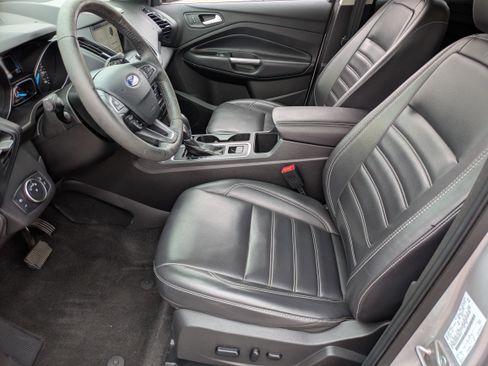 Used 2019 Ford Escape SEL image 17