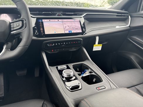 New 2026 Jeep Cherokee Overland AWD/4WD image 31