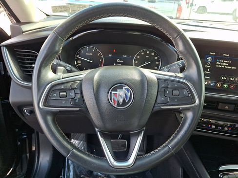 Used 2022 Buick Envision Preferred image 21