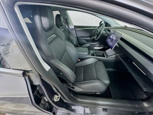 Used 2024 Tesla Model 3 Performance image 29