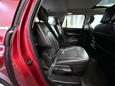 Used 2018 Ford Expedition Max Platinum AWD/4WD image 18