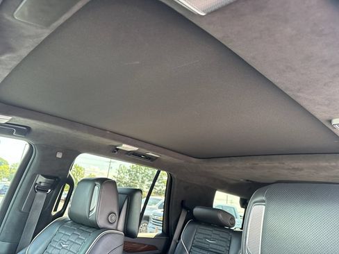 Used 2022 Cadillac Escalade Sport Platinum AWD/4WD image 24