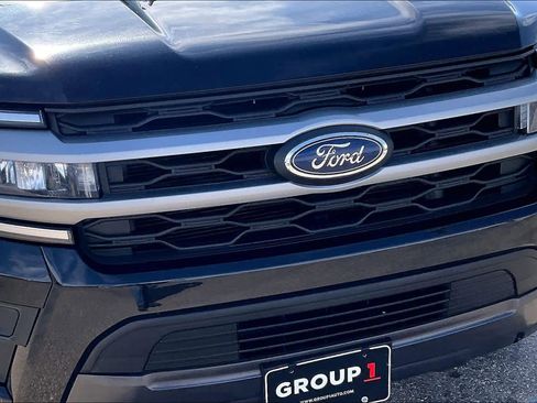 Used 2024 Ford Expedition Max XLT image 30