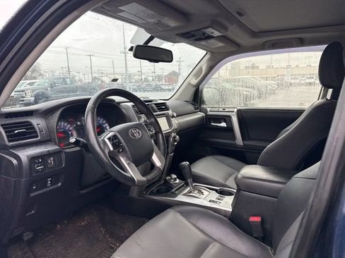 Used 2019 Toyota 4Runner SR5 Premium image 8