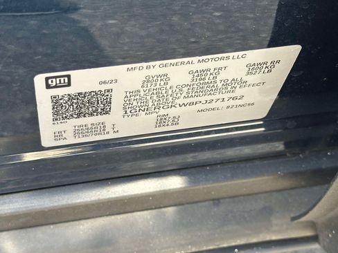 Certified 2023 Chevrolet Traverse LT FWD image 18