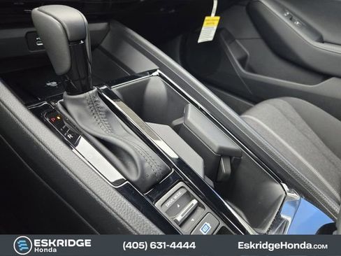 Used 2025 Honda Accord Sport image 22