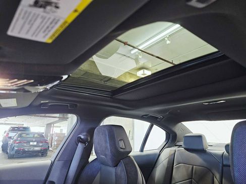 New 2026 BMW 540i xDrive w/ M Sport Package image 24