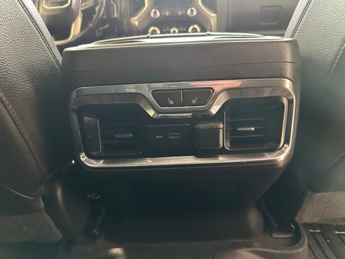 Used 2019 GMC Sierra 1500 Denali w/ Denali Ultimate Package AWD/4WD image 15