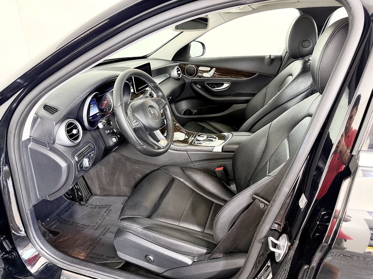 Used 2017 Mercedes-Benz C 300 4MATIC Sedan image 32