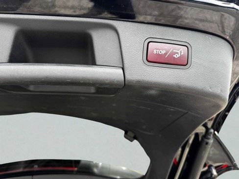 Used 2020 Mercedes-Benz GLA 250 4MATIC image 50