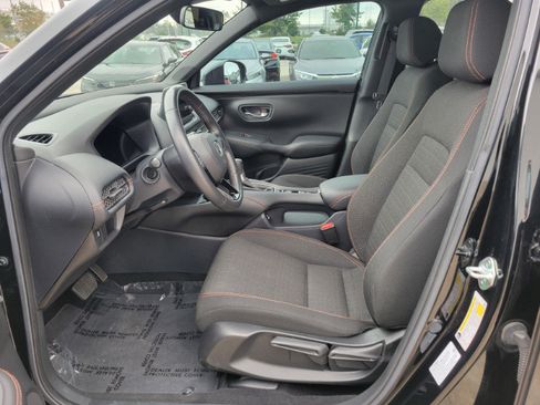 Used 2023 Honda HR-V Sport image 18