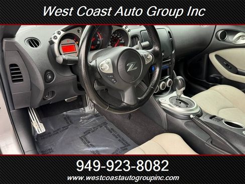 Used 2010 Nissan 370Z Touring w/ Sport Pkg image 7