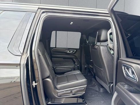 Used 2021 Chevrolet Suburban Z71 w/ Z71 Off-Road Package image 41