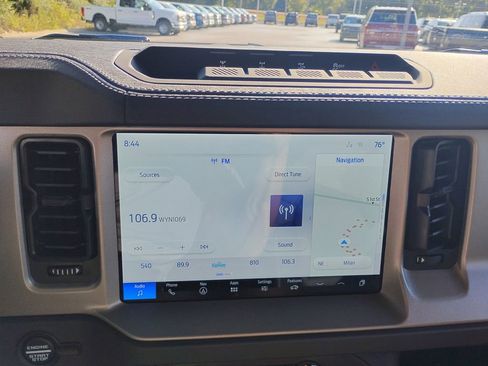 New 2025 Ford Bronco Outer Banks w/ Sasquatch Package image 26