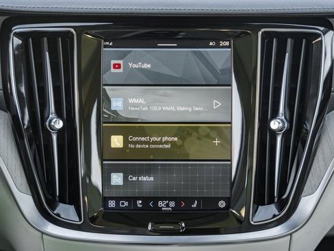 Certified 2023 Volvo S60 B5 Ultimate w/ Climate Package image 21