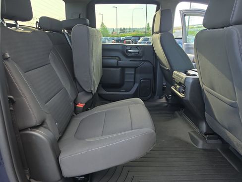 Used 2022 Chevrolet Silverado 2500 LT w/ Convenience Package AWD/4WD image 17