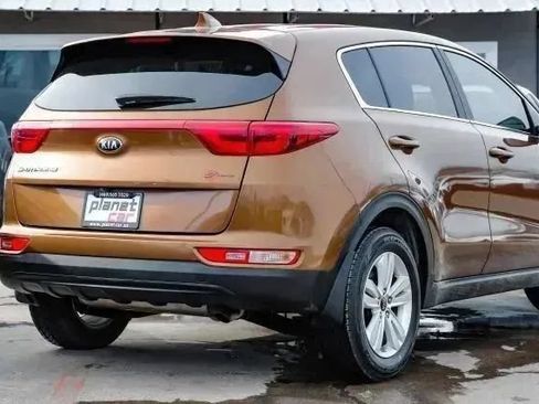 Used 2019 Kia Sportage LX FWD image 11
