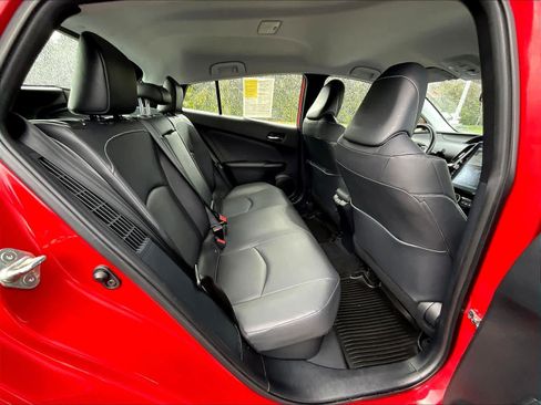 Used 2022 Toyota Prius Prime XLE image 16