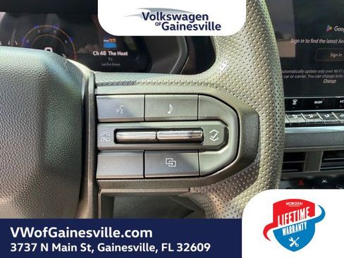 Used 2024 Chevrolet Colorado W/T RWD image 21