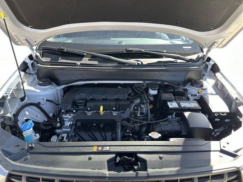 Used 2021 Hyundai Venue SE image 31