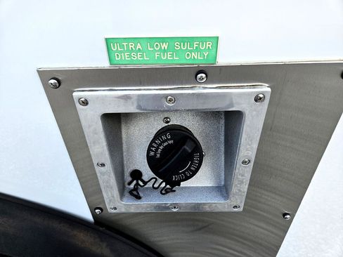 Used 2016 Ford F350 XLT image 78