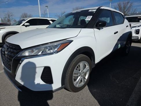 Certified 2023 Nissan Kicks S image 3