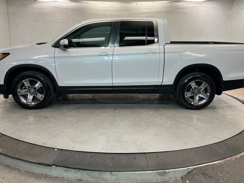 Used 2024 Honda Ridgeline RTL image 2