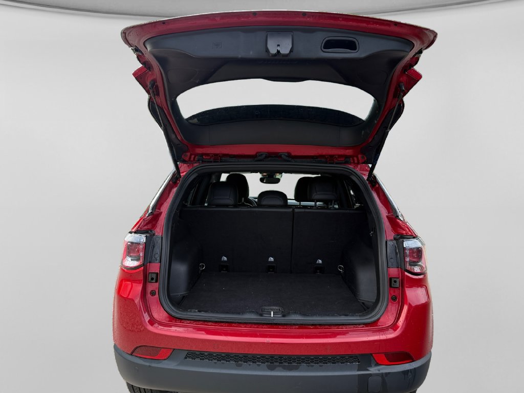Used 2025 Jeep Compass Limited AWD/4WD image 45