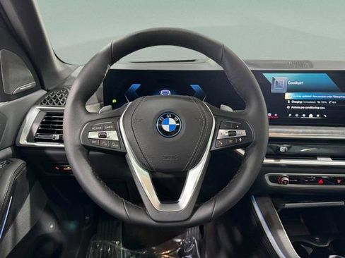 New 2026 BMW X5 xDrive50e image 15