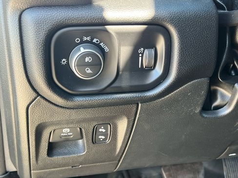 Used 2022 RAM 1500 Big Horn image 25