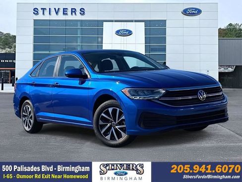 Used 2024 Volkswagen Jetta S image 1