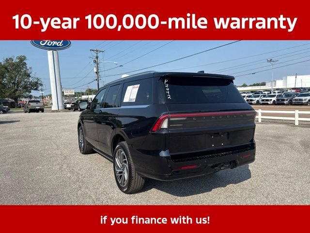 Used 2025 Lincoln Navigator Reserve AWD/4WD image 24