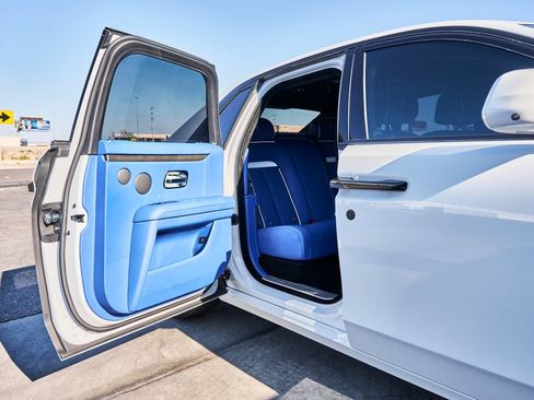 Used 2024 Rolls-Royce Ghost AWD/4WD image 25