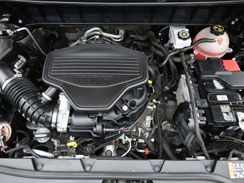 Used 2019 GMC Acadia Denali w/ Technology Package FWD image 22