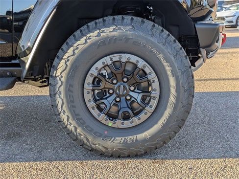 New 2025 Ford Bronco Raptor image 36