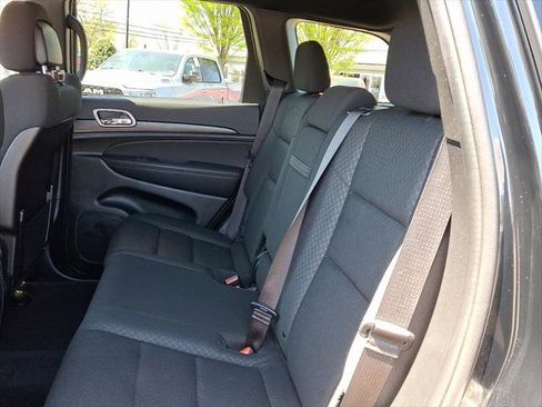 Certified 2021 Jeep Grand Cherokee Laredo image 20