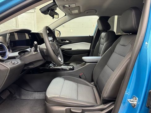 New 2026 Chevrolet Trax LT FWD image 12