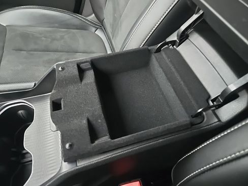 Used 2024 Jeep Grand Cherokee Altitude image 64