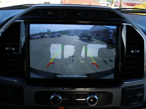 Used 2022 Ford F250 Lariat w/ Lariat Value Package image 30