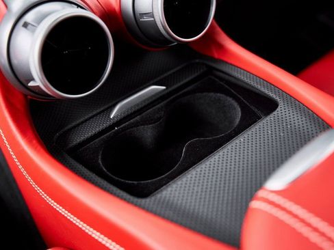 Used 2020 Ferrari GTC4Lusso T RWD image 84