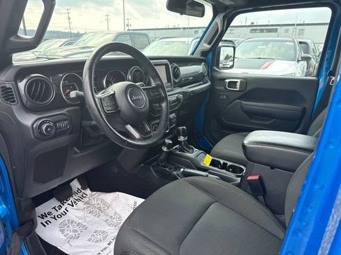 Used 2022 Jeep Wrangler Unlimited Sport AWD/4WD image 9