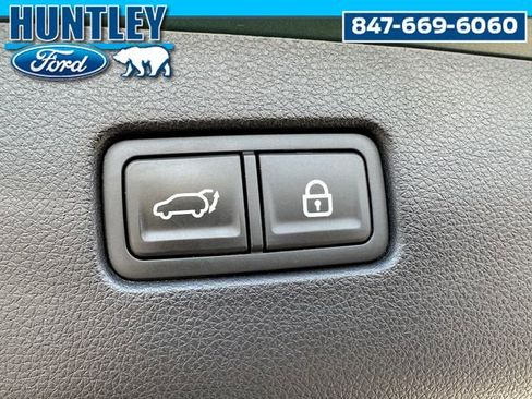 Used 2022 Genesis GV70 3.5T Sport w/ Sport Prestige Package image 13