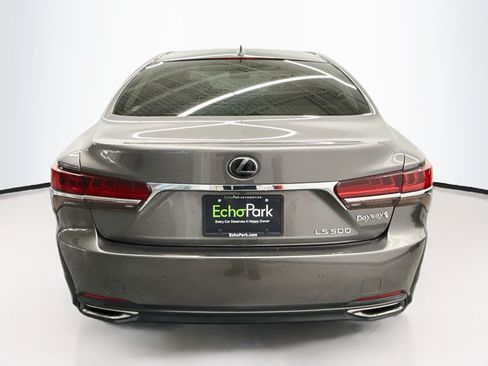 Used 2018 Lexus LS 500 w/ Interior Upgrade Package RWD image 7
