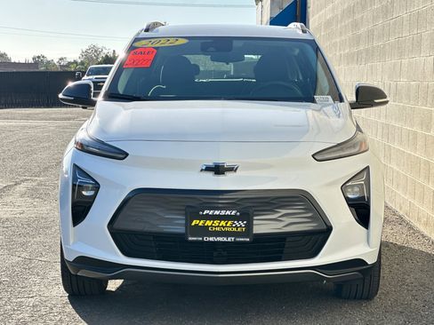 Used 2022 Chevrolet Bolt EUV LT image 9