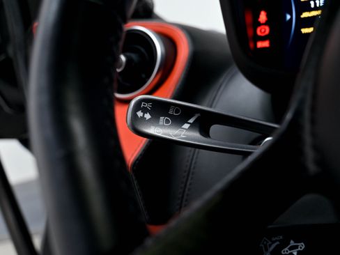 Used 2019 McLaren 600LT RWD image 63