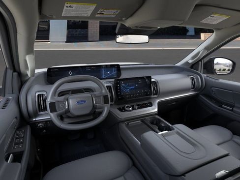 New 2026 Ford Expedition Active AWD/4WD image 9