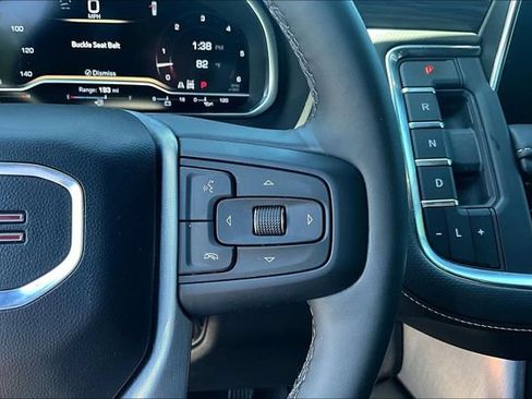 Used 2023 GMC Yukon SLT w/ SLT Premium Package AWD/4WD image 12