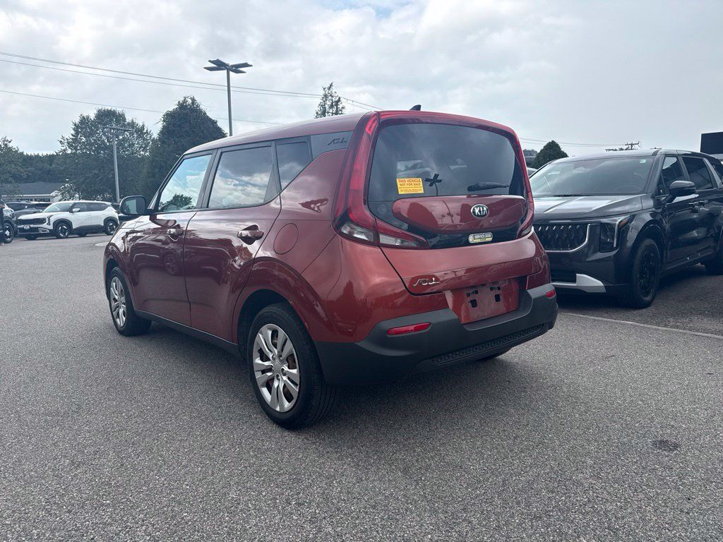 Used 2021 Kia Soul LX FWD image 3