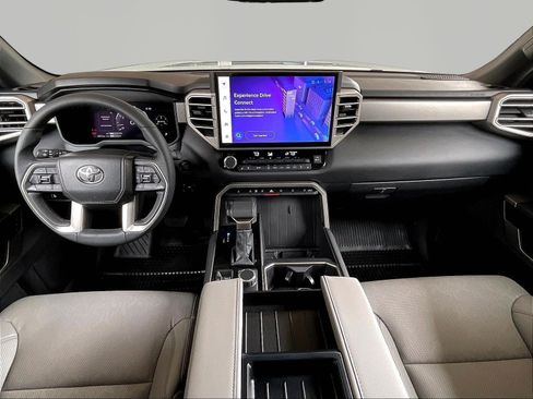 Used 2025 Toyota Tundra Limited AWD/4WD image 8