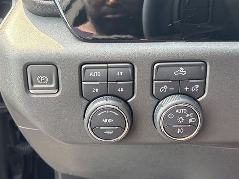 Certified 2024 Chevrolet Silverado 1500 LT Trail Boss w/ Protection Package AWD/4WD image 18